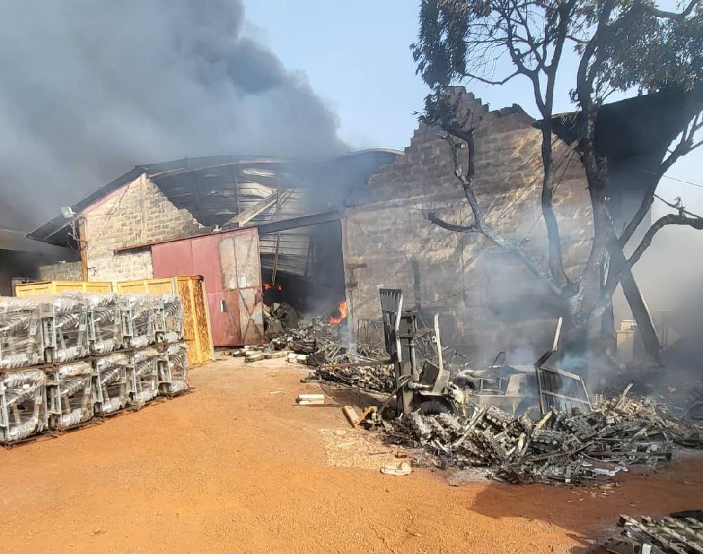 Incendie d'un entrepôt de l'EDG à Hamdallaye-Cepertam 